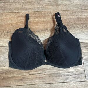 Incredible by Victoria's Secret Plunge whimsigoth romantic Bra